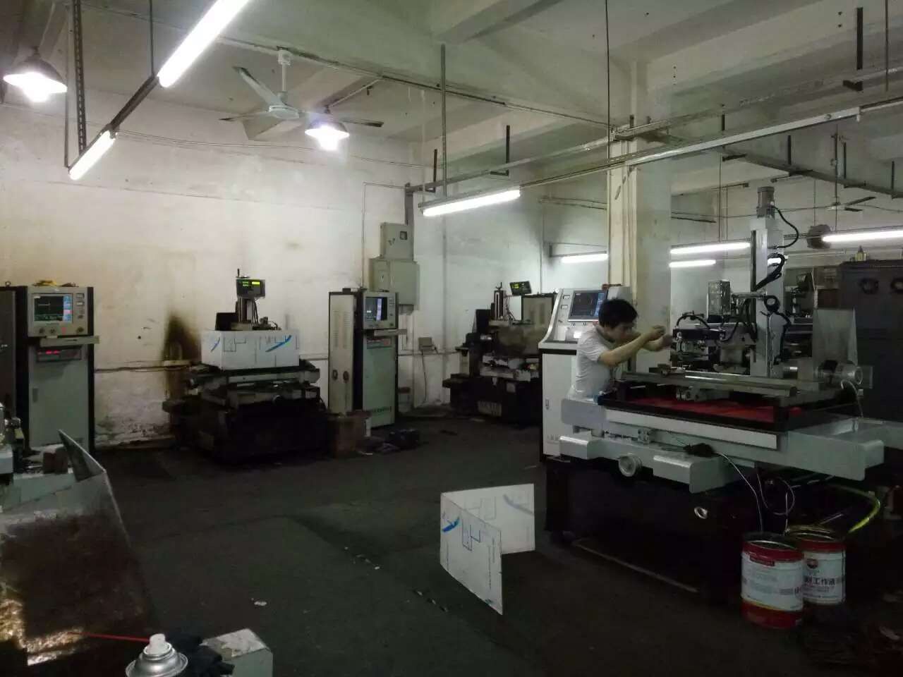 線切割機床