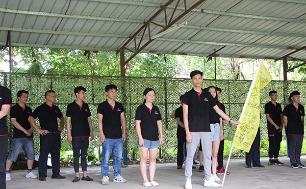 大鐵清遠(yuǎn)紅旗灣拓展第四組5